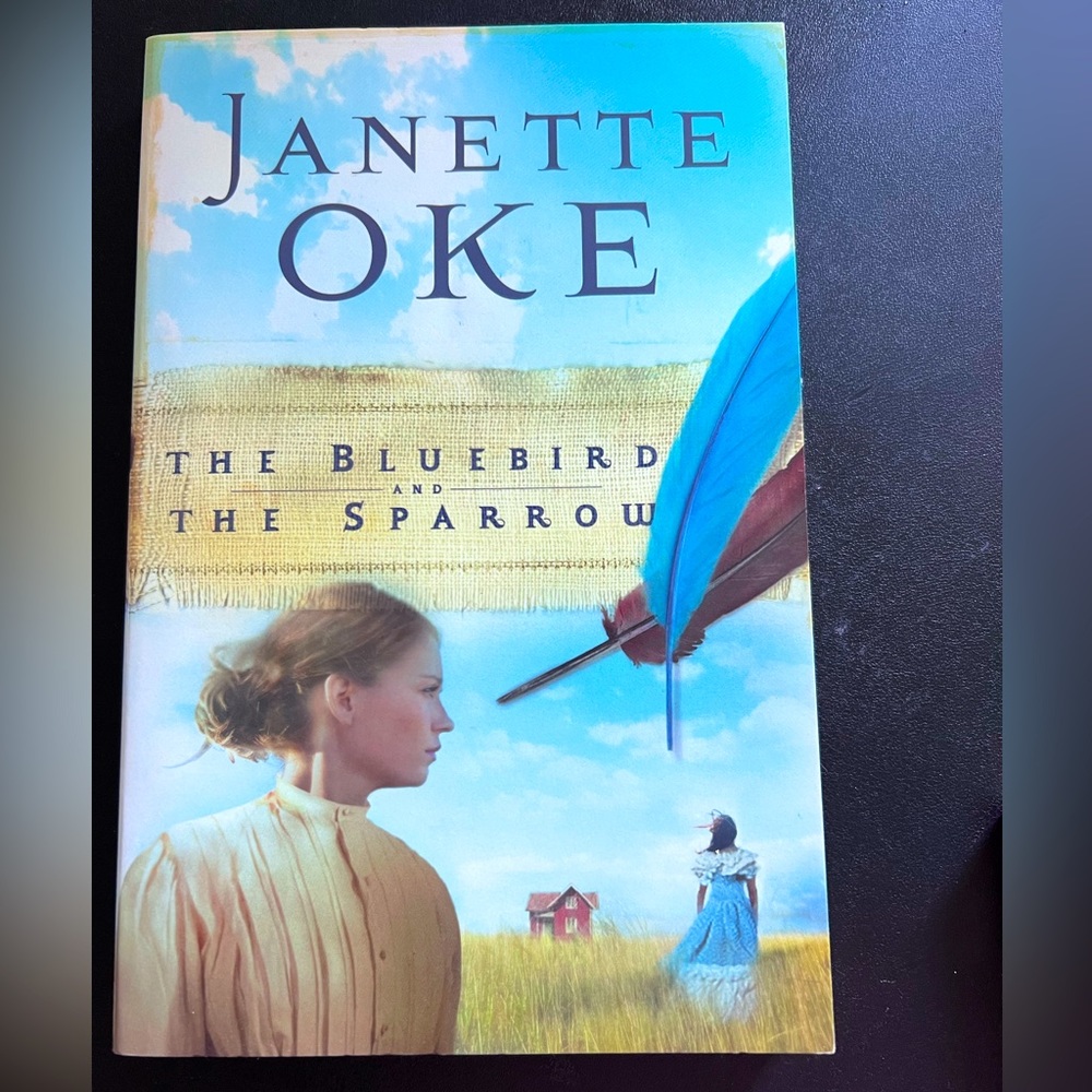 ❗️5/$10 - The Bluebird and the Sparrow book